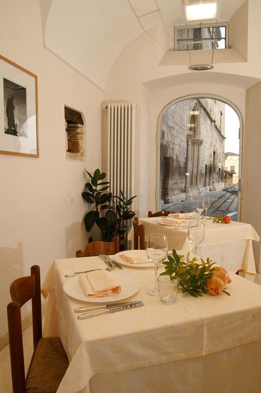 La Locanda Di Gino ซุลโมนา ภายนอก รูปภาพ