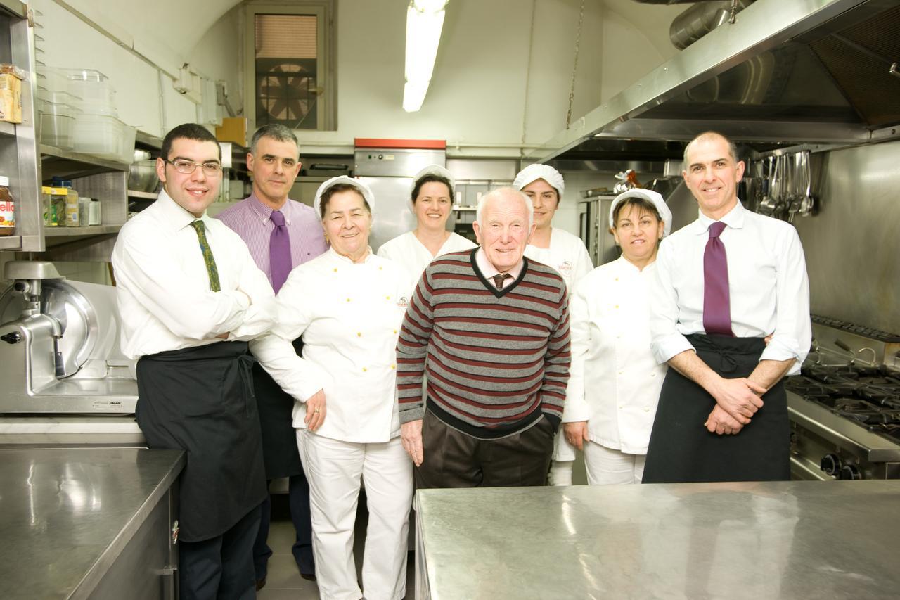 La Locanda Di Gino ซุลโมนา ภายนอก รูปภาพ